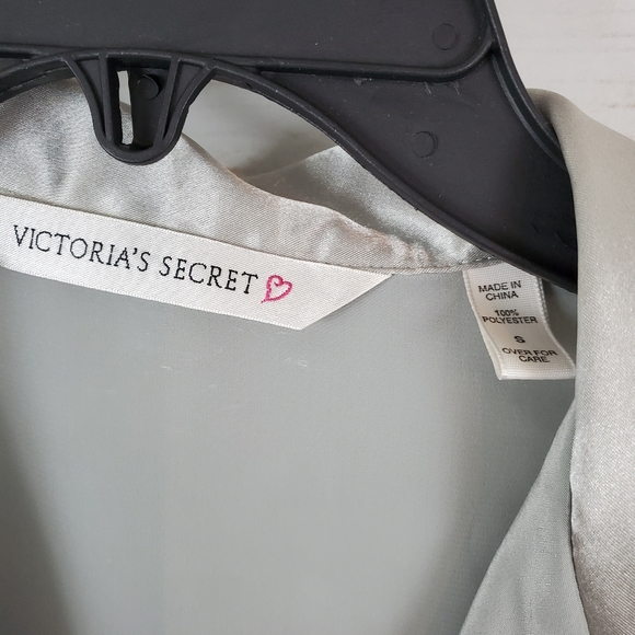 Victoria's Secret | Sage Green Button  Top - Picture 7 of 7